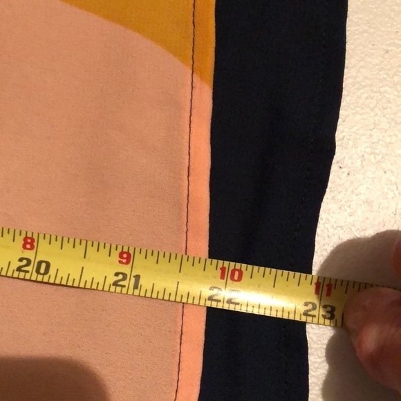 Bar 111 crop top, geometric insets, xs - Picture 9 of 11